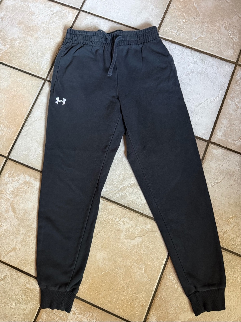 Under Armour Men’s/ Unisex Rival Fleece Joggers with White Logo, Small